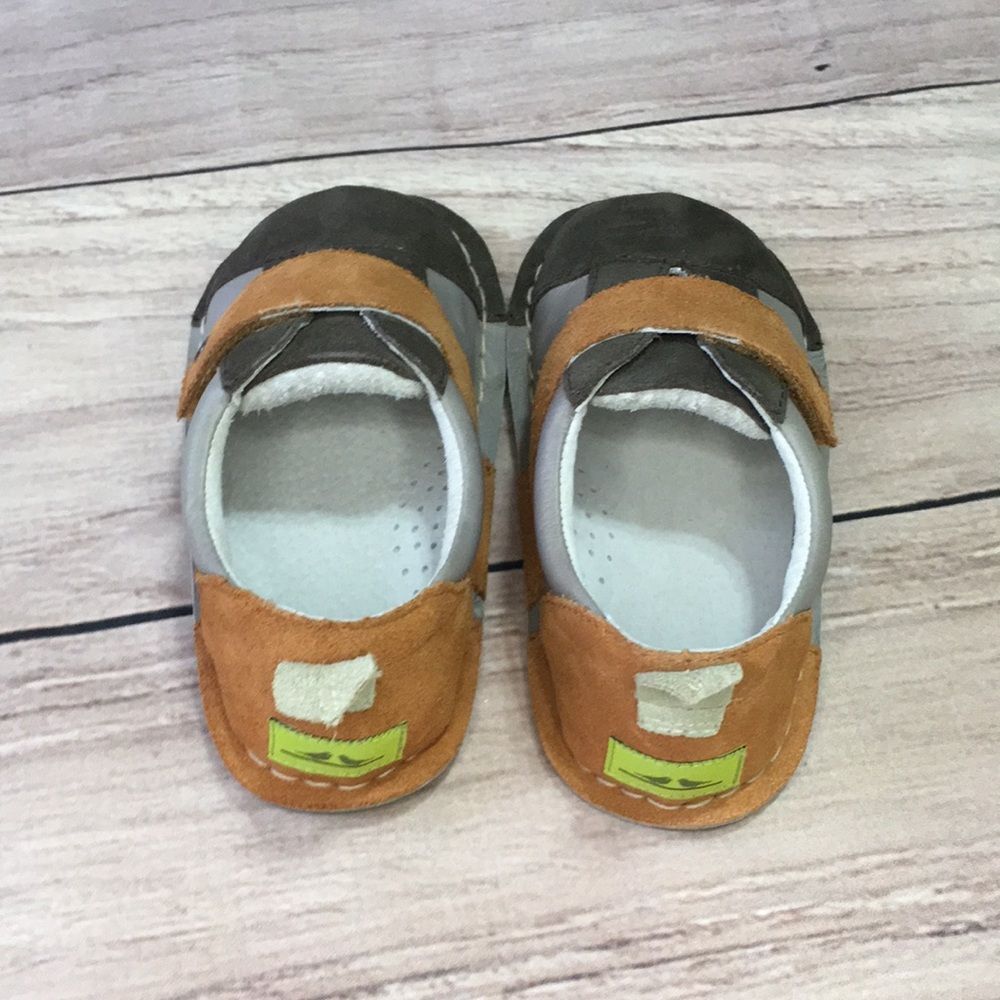 NIB Pipit Toddler Suede Shoes - Jack - Brown Stone Size 7 NIB - Picture 4 of 8